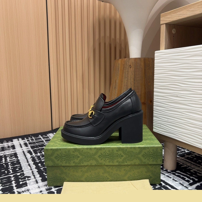 G*u*i leather shoes